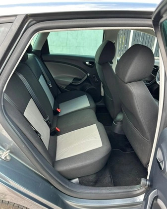 Seat Ibiza cena 24800 przebieg: 190000, rok produkcji 2015 z Elbląg małe 232